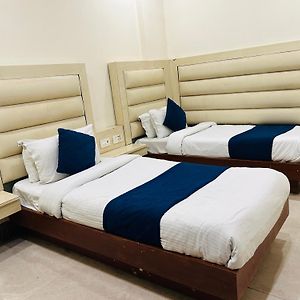 Chambre Budgétée Lit King-Size